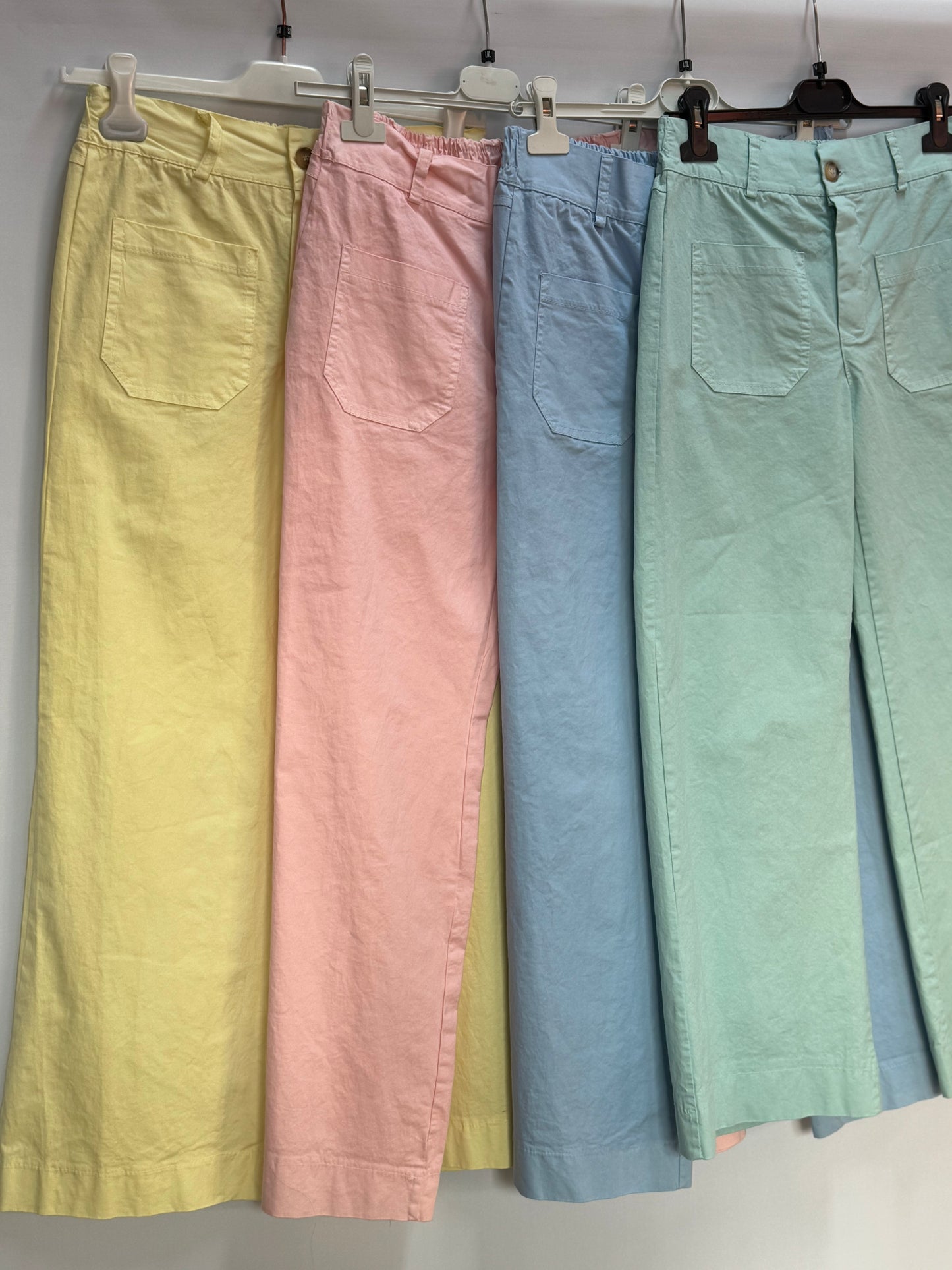 Calças Pastel